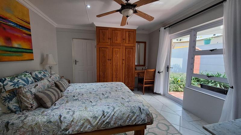 5 Bedroom Property for Sale in Stilbaai Wes Western Cape
